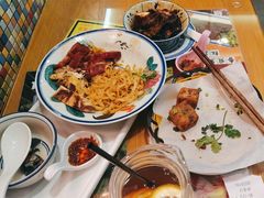 -彩虹站·香港烧腊茶餐厅