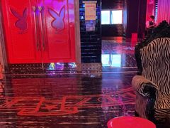 -UK派对KTV(日月广场店)