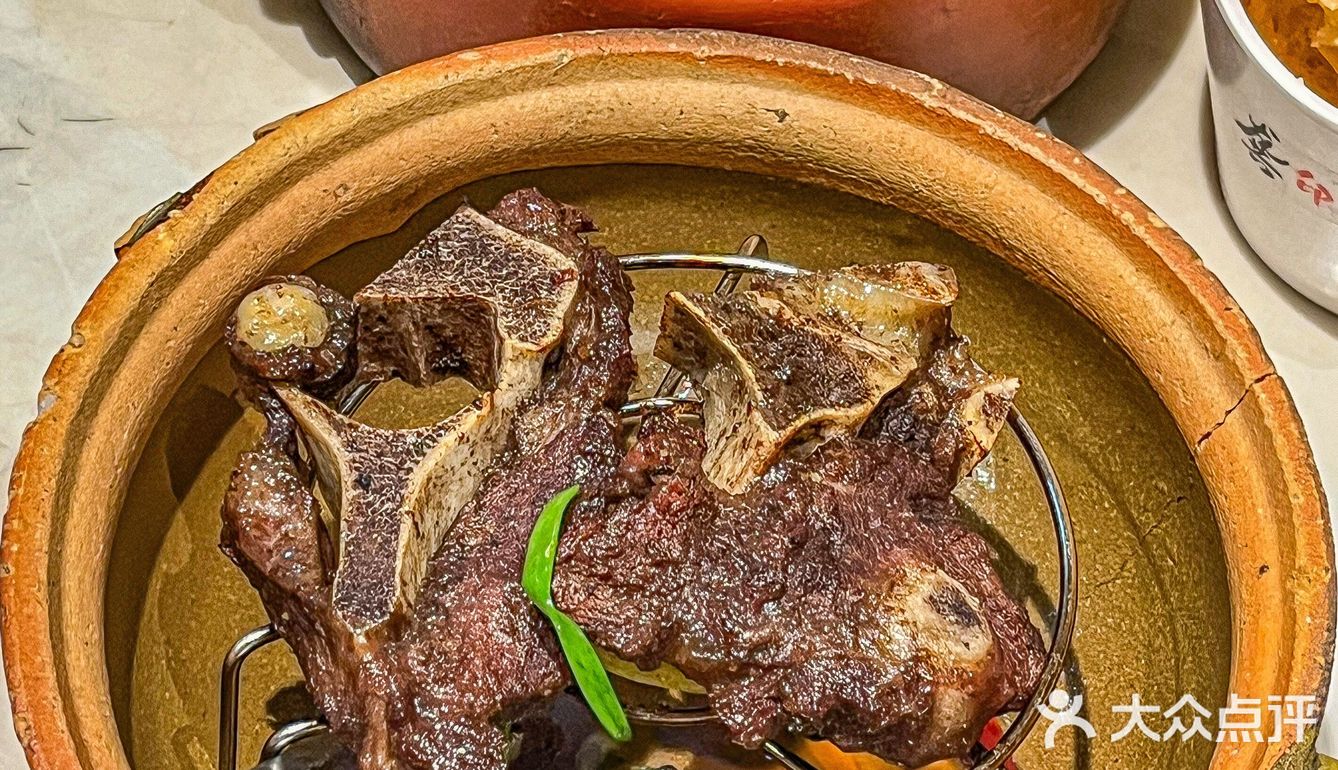 就在广州！被这一口牛杂煲香迷糊了！ 