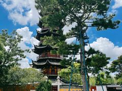-龙华寺