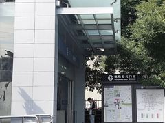 -同仁验光配镜(中心店)