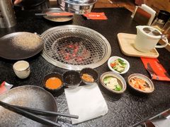 -喵小乙碳火烤肉(大坪协信星光天地店)