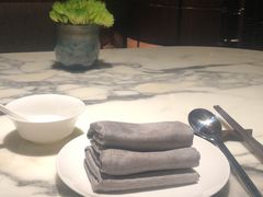 餐具摆设-遇外滩(BFC外滩金融中心店)
