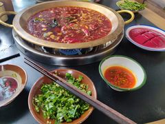 -王婆乔鲜鱼自助火锅(蜀汉路店)