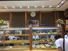 面包甜点陈列柜-杨记清芳牛肉拉面(京广路店)