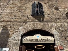 -Gelateria Dondoli