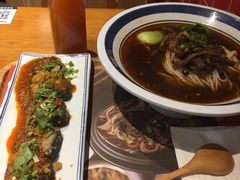 -霸蛮湖南菜·牛肉粉(荣京西街店)