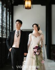 -雪中彩影婚纱摄影·微光艺术中心