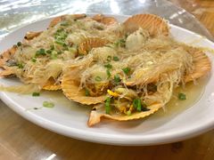 蒜蓉粉丝蒸扇贝-明记海鲜大排档(巽寮湾店)