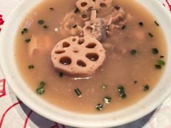-肥肥虾庄·金牌油焖大虾(汉街SKP店)