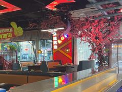 -路边边地标烧烤·川菜·小龙虾·音乐酒馆(良乡长虹店)