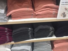 -优衣库(上海金桥国际商业广场店)