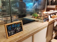 -大中华希尔顿酒店-念自助餐·嗨啤·小龙虾