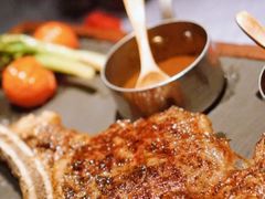 -弦月窗LUNETTE BY AMANDA(复兴路店)