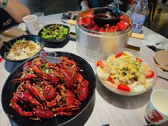 -巴厘龙虾·榜首油焖大虾(音乐学院·沿江酒馆店)
