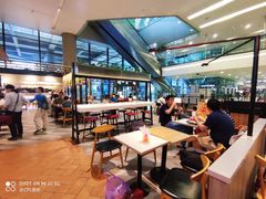 大堂-肯德基(虹桥机场T2北指廊精选外卖点店)