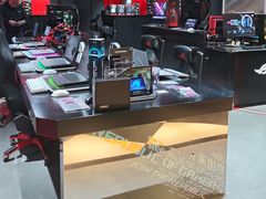 -ROG玩家国度(美罗城店)