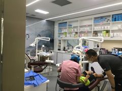 -极光口腔·矫正种植修复(锦江店)