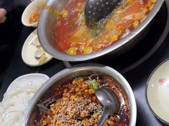 -周良天山牛杂城(天山路总店)