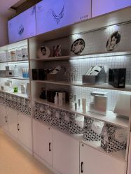 -黎蓓露·徒手骨雕蛋白抗衰·调肤管理