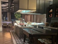 -瑰丽酒店·海吧·天际下午茶·现场DJ·天台酒吧
