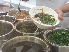 -辣辣小吃豆花米线(大观篆新农贸市场店)