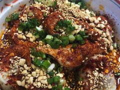 特色凉拌抄手-八二小区抄手(龙湖上城天街店)