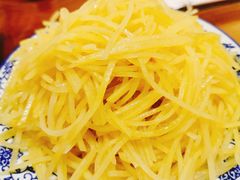 炒土豆丝-娄三少·老北京春饼烤鸭家常菜(方庄店)