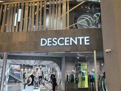 -迪桑特DESCENTE(北京三里屯BLANC店)