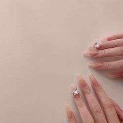 -Fanni美甲美睫皮肤管理