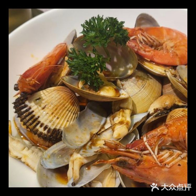 来到了天津卫打卡吃饭宝藏店铺