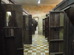 -吐斯廉屠杀博物馆