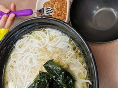 -灵芝妹子海鲜米线(香炉礁山姆店)