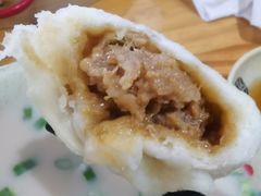 薄皮鲜肉包-余氏豆腐包老店(东直街店)