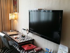 -昆明朗威酒店(昆明站火车站双桥夜市风情街店)