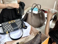 -聚云奢二手奢侈品黄金手表包包回收·中古店(上海店)