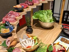 -山川小町·极番烧肉(新地假日广场店)