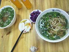 二宽牛肉面-马德元纯汤牛肉面(太奥广场店)