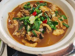 特色农家鱼头煲-好兄弟郭巨海鲜(天一阁店)