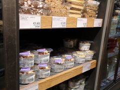 -M&S Food Grand Rex