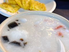 -三亚火车头万人海鲜广场