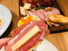 -MOMENTI手工意面(晶耀前滩店)