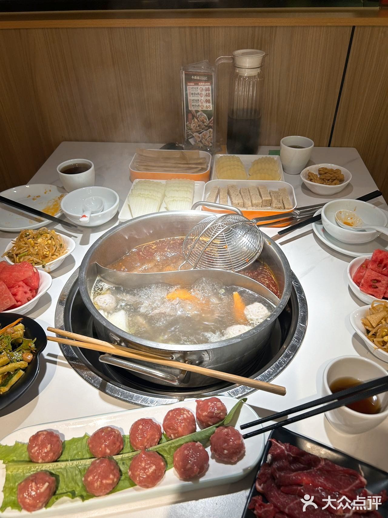 新区难得一见的正宗潮汕牛肉火锅！