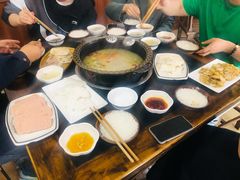 午餐肉-八美镇邛崃土地坡饭店