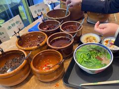 -云阿蛮云南生烫牛肉米线(奉贤路店)