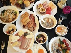 -圣丰索菲特·2 On 988 Café 自助餐厅