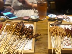 -汉森熊啤酒屋(雨耕山店)