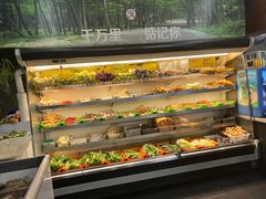 面包甜点陈列柜-万记麻辣烫国展总店