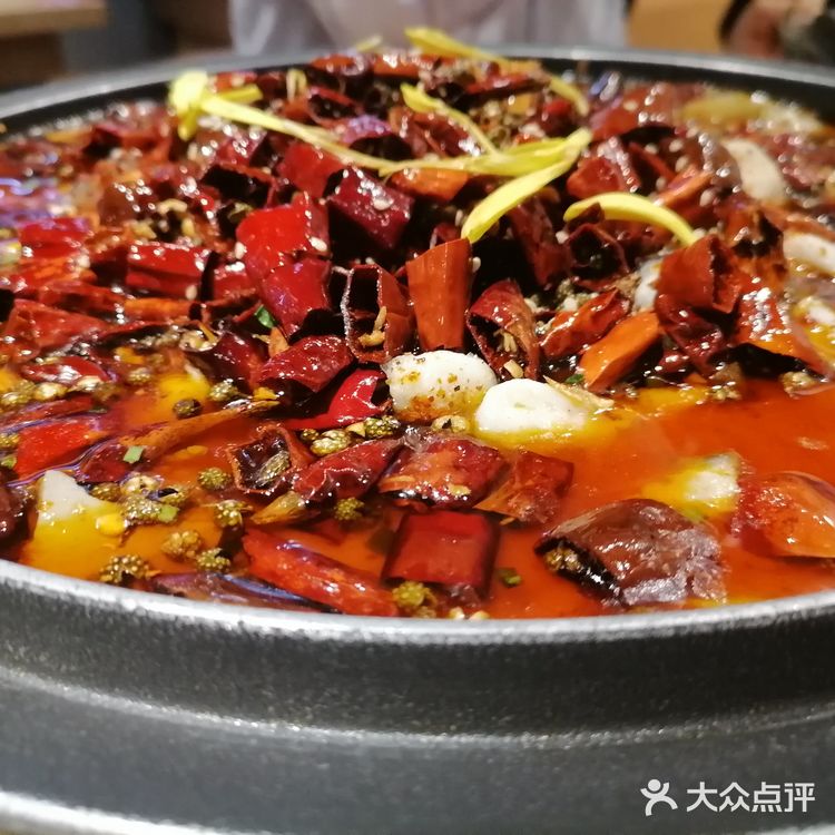 秋意浓，桂花雨，龙泉山下味美山城