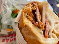 -Bánh Mì Huynh Hoa